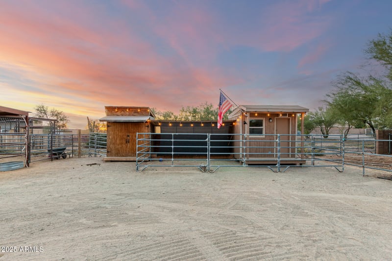 1939 Primrose Pa, Phoenix, AZ 85086