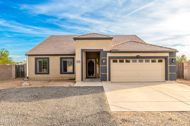 1939 Primrose Pa, Phoenix, AZ 85086