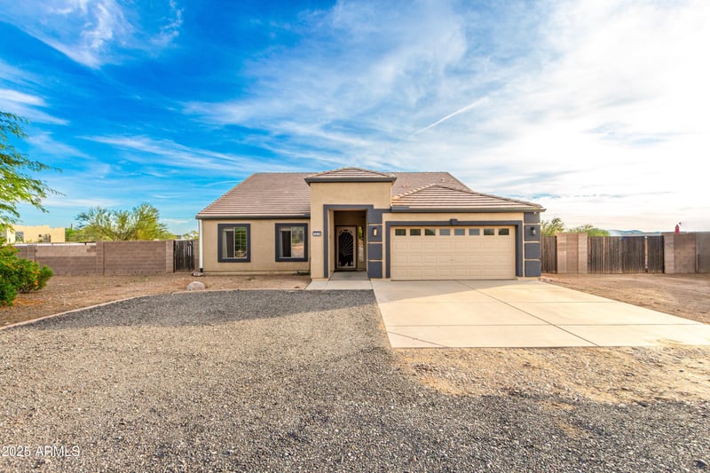 1939 Primrose Pa, Phoenix, AZ 85086