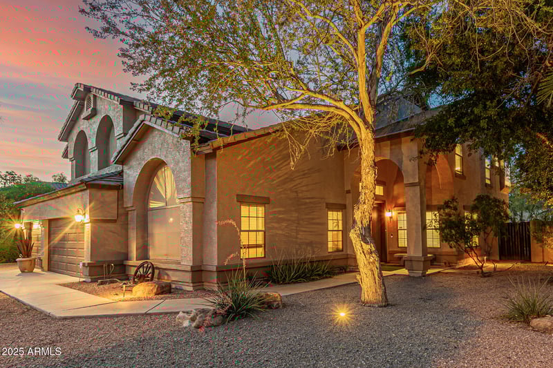 194 Canyon Creek Dr, Gilbert, AZ 85295