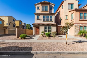 1940 77th Dr, Phoenix, AZ 85035