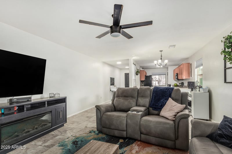 1940 Expressman St, Apache Junction, AZ 85120