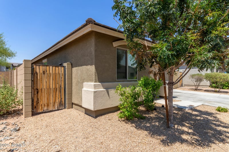 1940 Expressman St, Apache Junction, AZ 85120