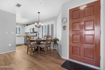 19400 Westbrook Pw #221, Peoria, AZ 85382