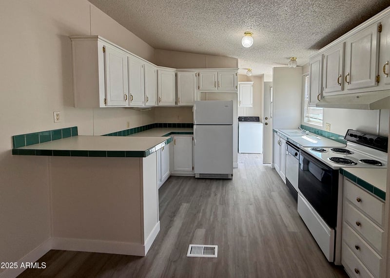 19401 7th St #25, Phoenix, AZ 85024