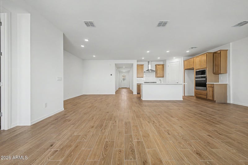19408 W Loma Ln, Waddell, AZ 85355