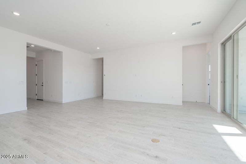 1941 Empeltre Rd, San Tan Valley, AZ 85140