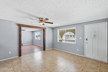1941 W Voltaire Ave, Phoenix, AZ 85029