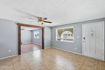 1941 W Voltaire Ave, Phoenix, AZ 85029