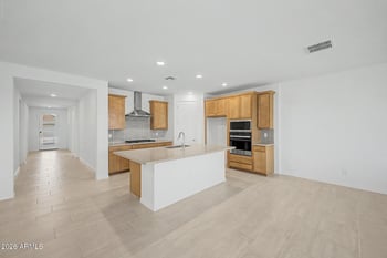 19416 W Loma Ln, Waddell, AZ 85355