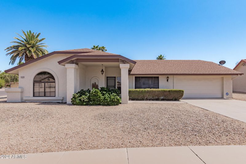 19419 N 143rd Dr, Sun City West, AZ 85375