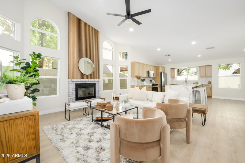 1942 Calle De Caballos Rd, Tempe, AZ 85284