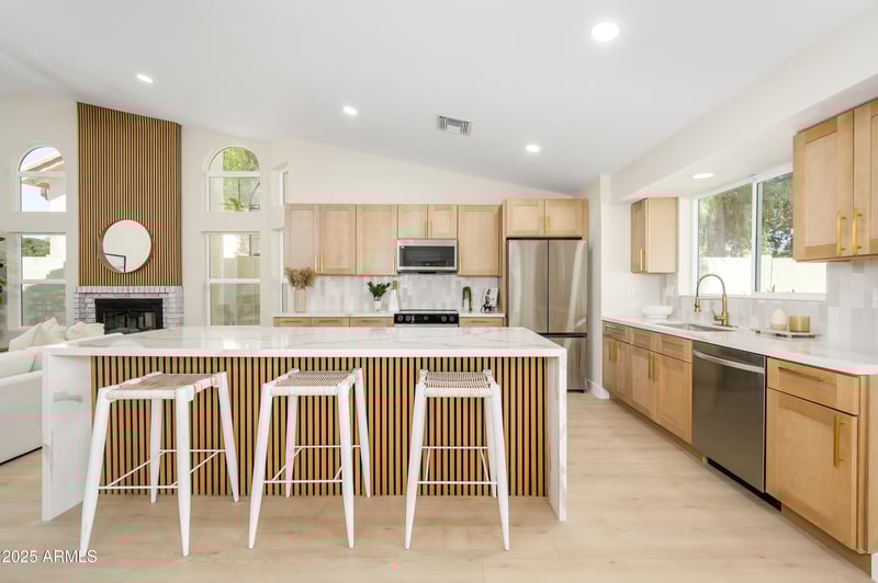 1942 Calle De Caballos Rd, Tempe, AZ 85284