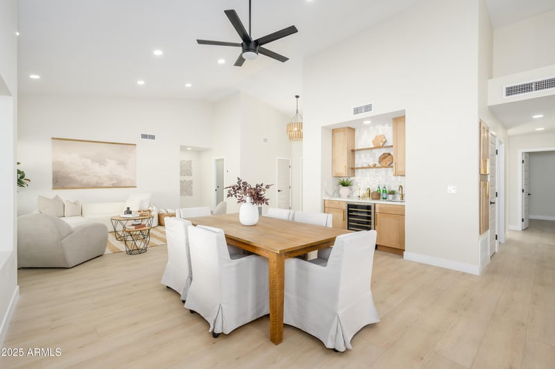 1942 Calle De Caballos Rd, Tempe, AZ 85284