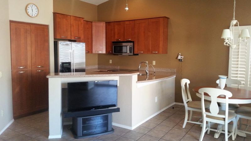 1942 E Colonial Dr, Chandler, AZ 85249