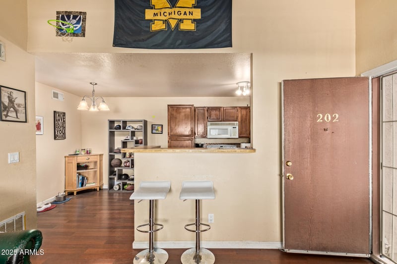 1942 Emerson -- #202, Mesa, AZ 85210