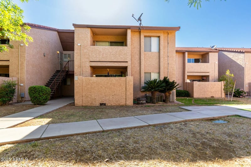 1942 Emerson -- #219, Mesa, AZ 85210