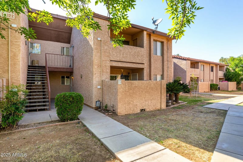 1942 Emerson -- #219, Mesa, AZ 85210