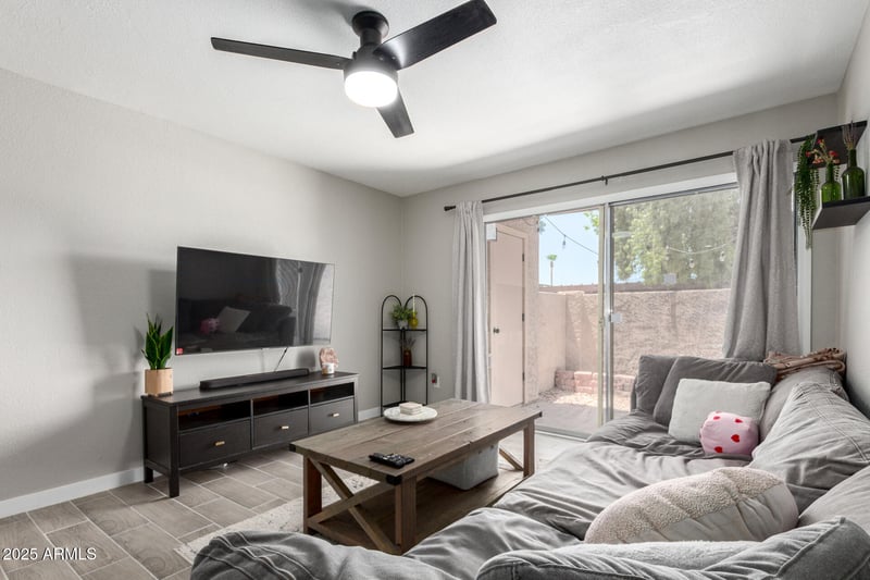 1942 Emerson St #112, Mesa, AZ 85210