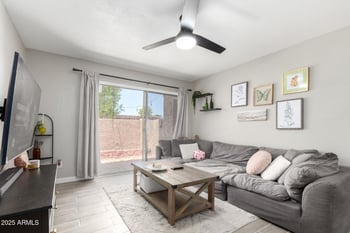 1942 Emerson St #112, Mesa, AZ 85210