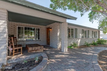 1942 Kristal Way, Phoenix, AZ 85027