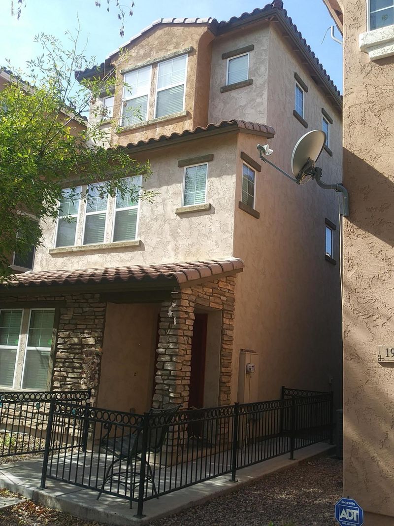 1942 N 78th Ave, Phoenix, AZ 85035