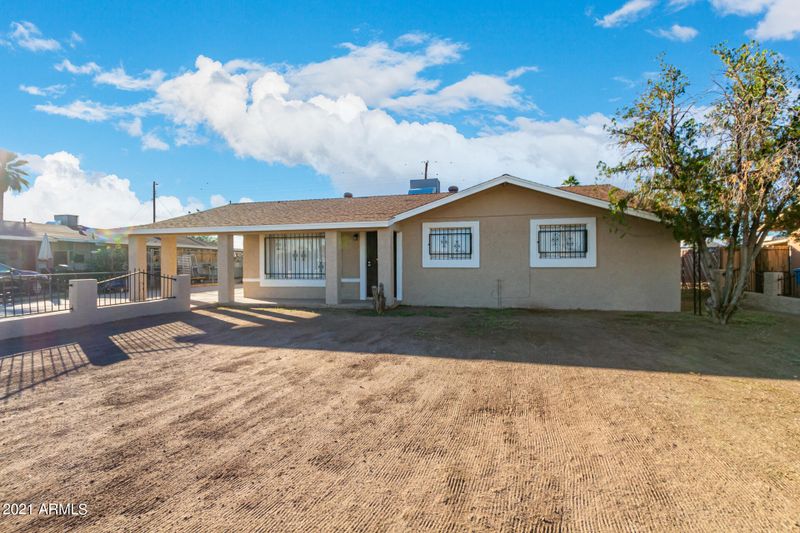 1943 E Carver Dr, Phoenix, AZ 85040