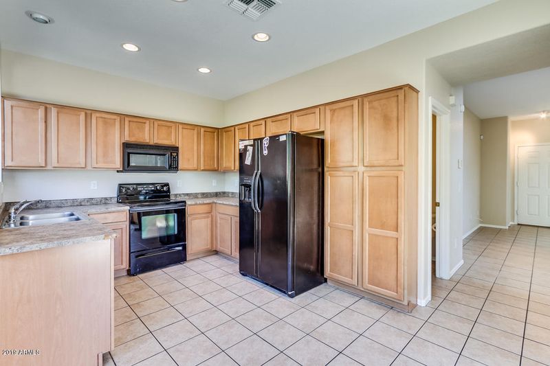 1943 E Hayden Ln #104, Tempe, AZ 85281