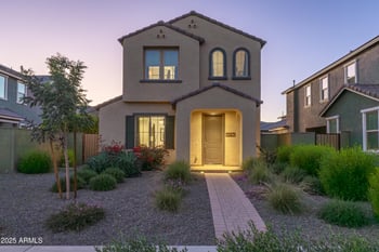 1943 Lariat Ln, Phoenix, AZ 85085