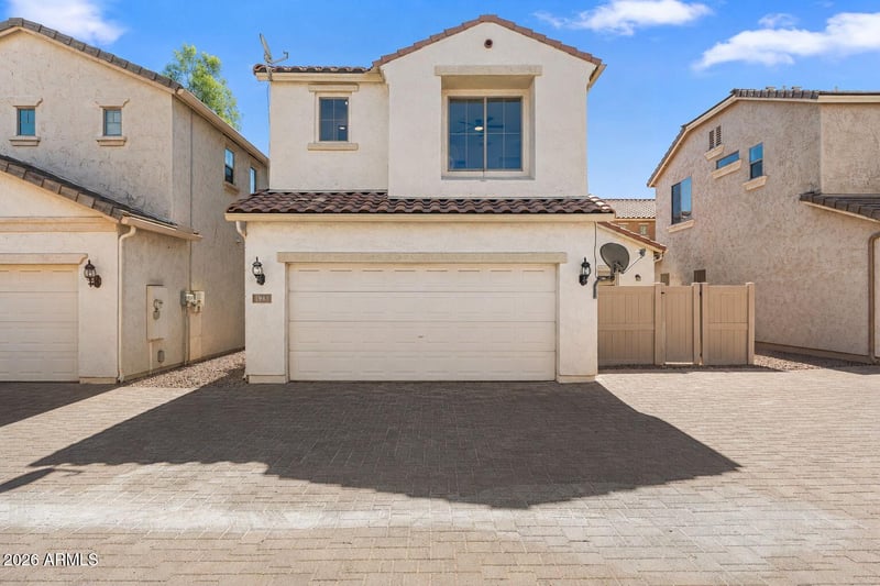 1943 W Davis Rd, Phoenix, AZ 85023