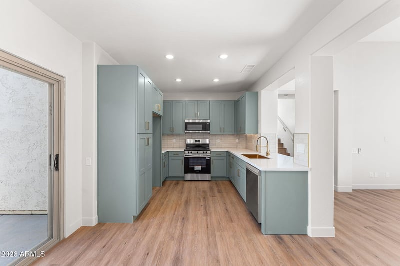 1943 W Davis Rd, Phoenix, AZ 85023