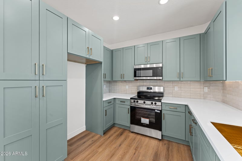 1943 W Davis Rd, Phoenix, AZ 85023
