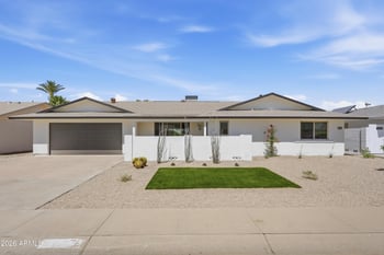 19430 Willowcreek Cir, Sun City, AZ 85373