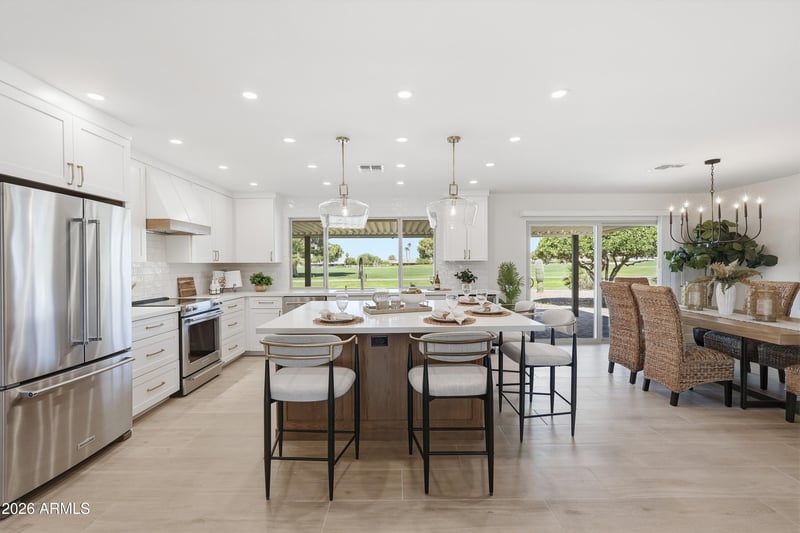 19430 N Willowcreek Cir, Sun City, AZ 85373