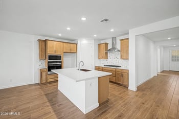 19433 W Loma Ln, Waddell, AZ 85355