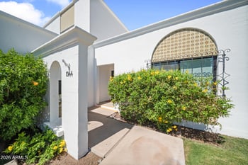 1944 Medlock Dr, Phoenix, AZ 85016