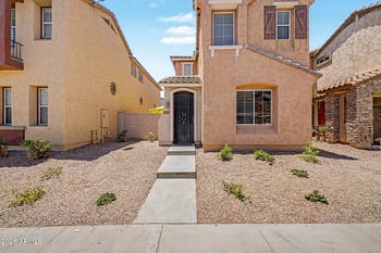 1944 77th Glen, Phoenix, AZ 85035