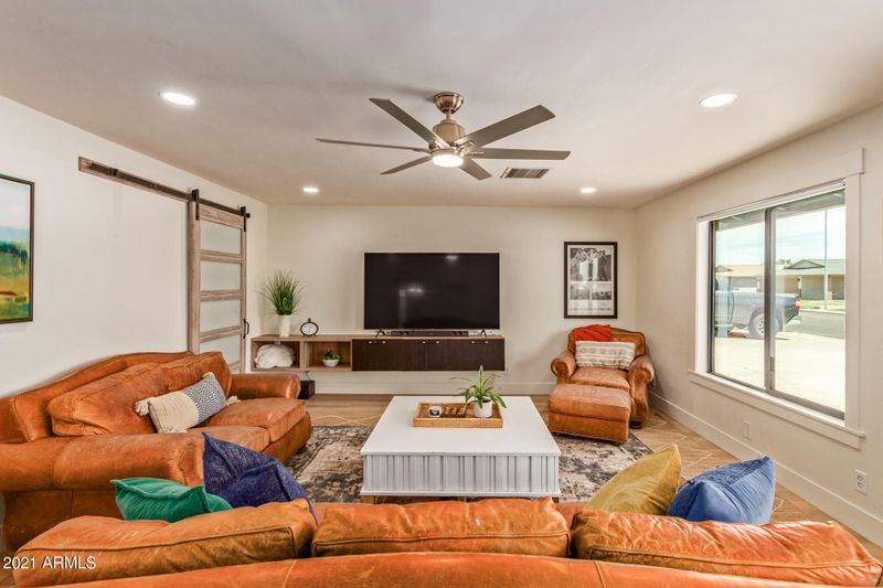 1944 W Devonshire St, Mesa, AZ 85201