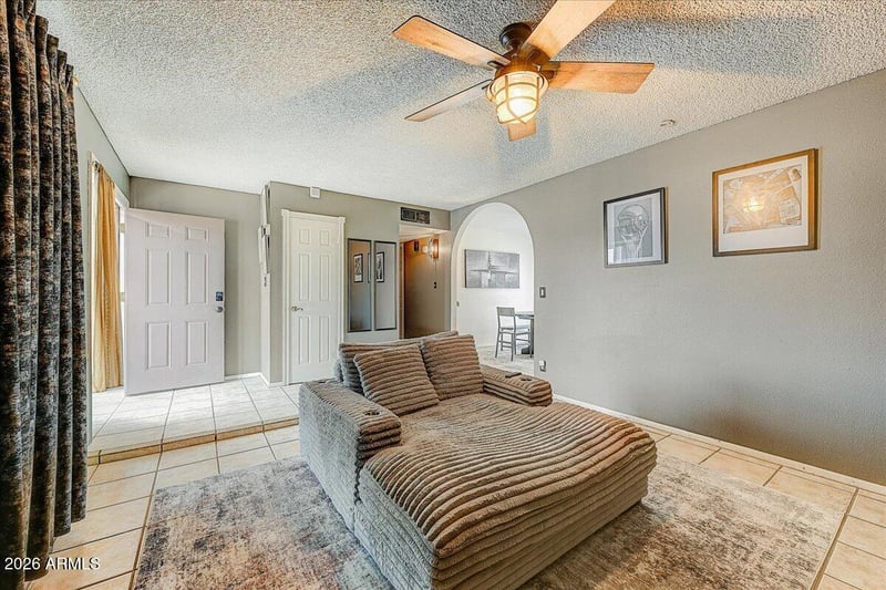 1944 W Kristal Way, Phoenix, AZ 85027