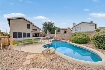 19441 49th Dr, Glendale, AZ 85308