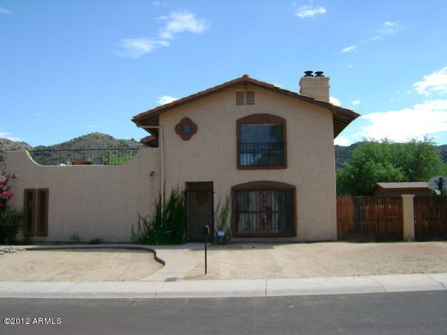 1945 E Desert Dr, Phoenix, AZ 85042