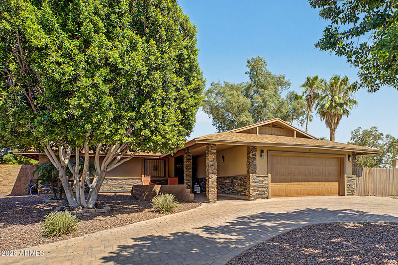 1945 N 66th Pl, Mesa, AZ 85205