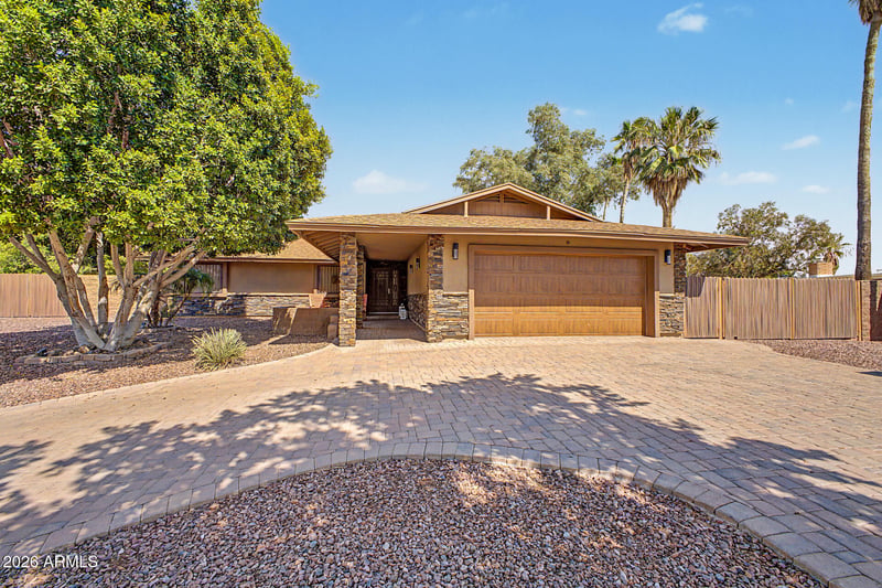 1945 N 66th Pl, Mesa, AZ 85205