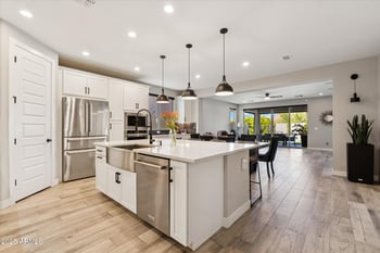 1946 Horsetail Trl, Phoenix, AZ 85085