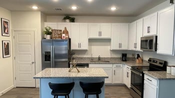 19460 27th Pl, Phoenix, AZ 85050