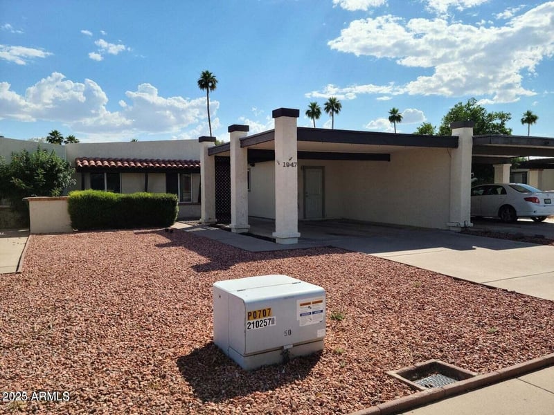 1947 Del Sur Dr, Tempe, AZ 85283