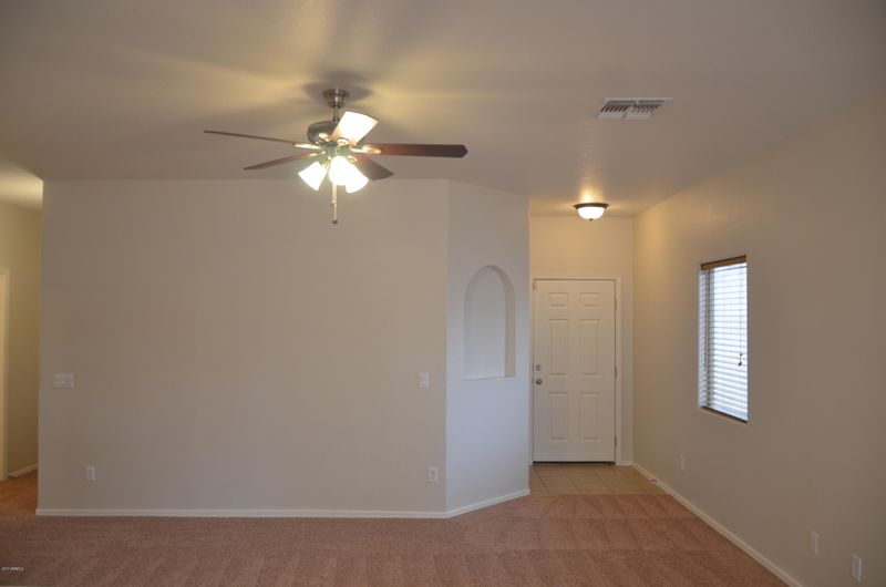 1947 E Cowboy Cove Trl, San Tan Valley, AZ 85143
