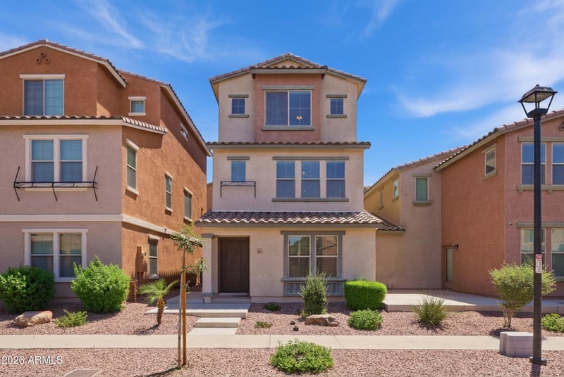 1947 77th Glen, Phoenix, AZ 85035
