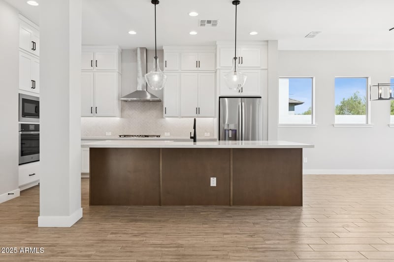 1948 Rowel Rd, Phoenix, AZ 85085