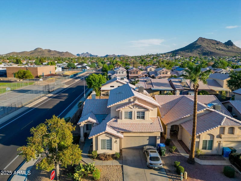 1949 Aire Libre Ave, Phoenix, AZ 85022